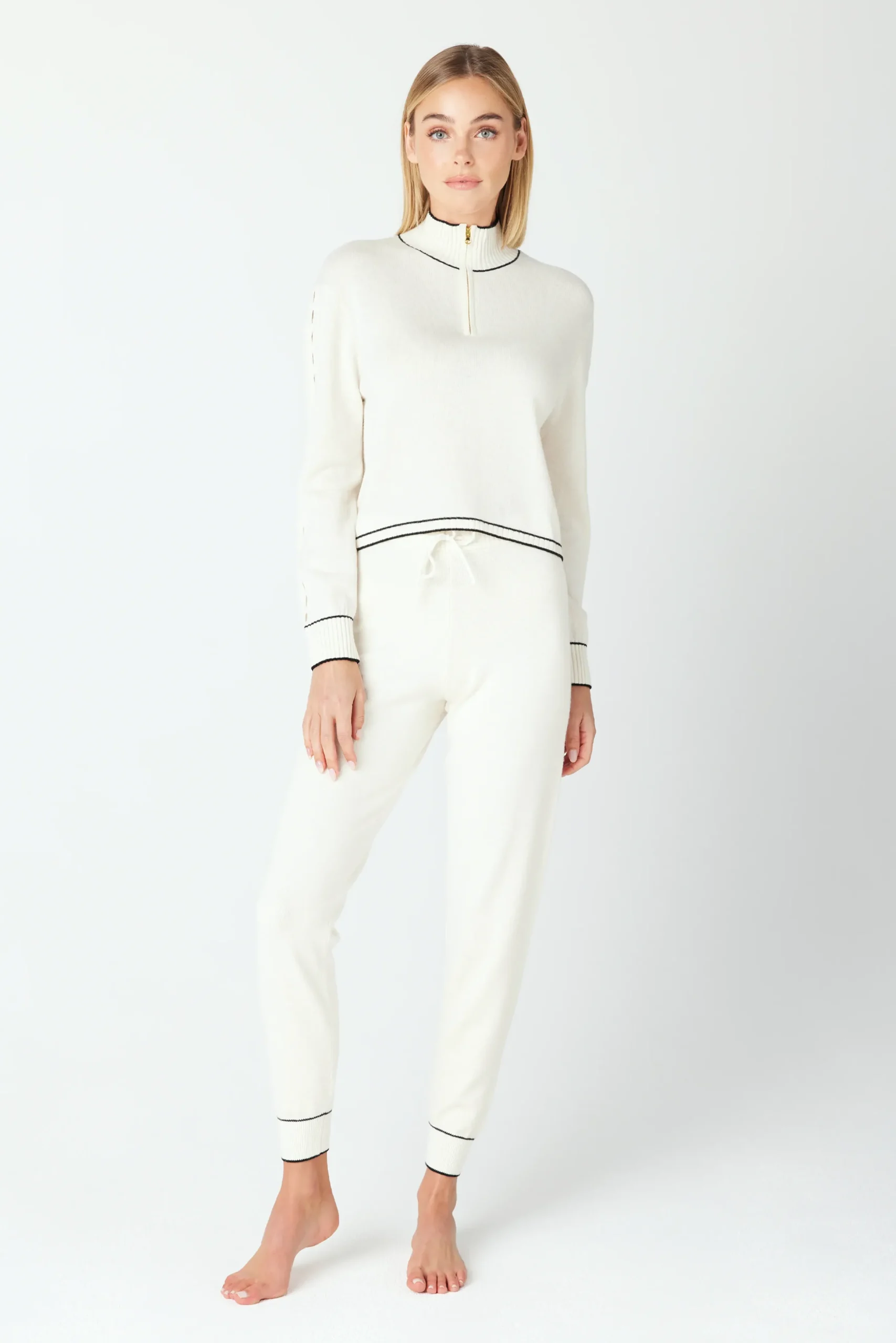 Alice Jogger